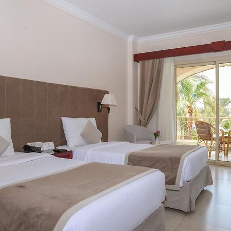 Brayka Bay Reef Resort Abu Dabbab Esterno foto